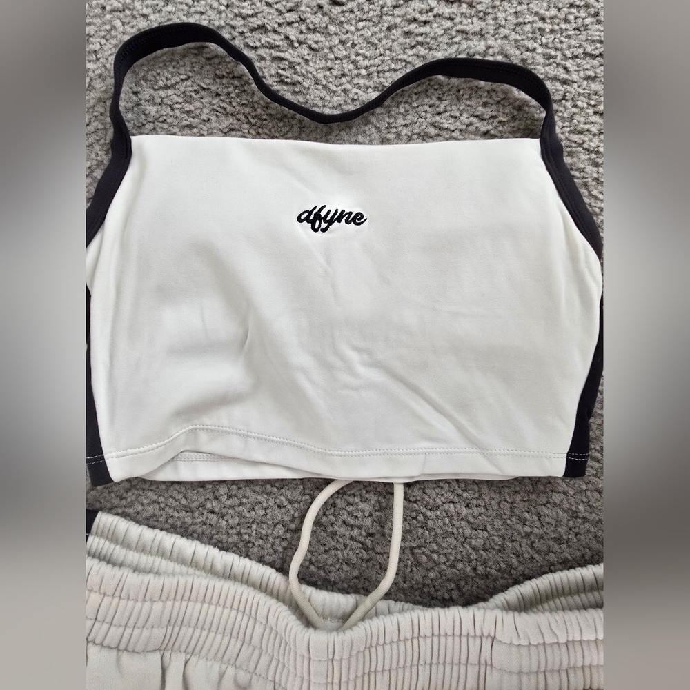 Dfyne 4th Anniversary Set Chalk (Authentic) π€ Pants Joggers And Top - Picture 12 of 17